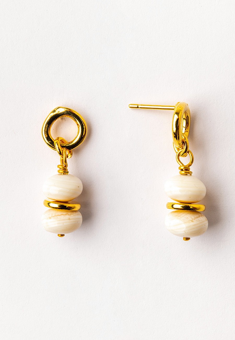 PENDIENTES BAÑO ORO CON CONCHA