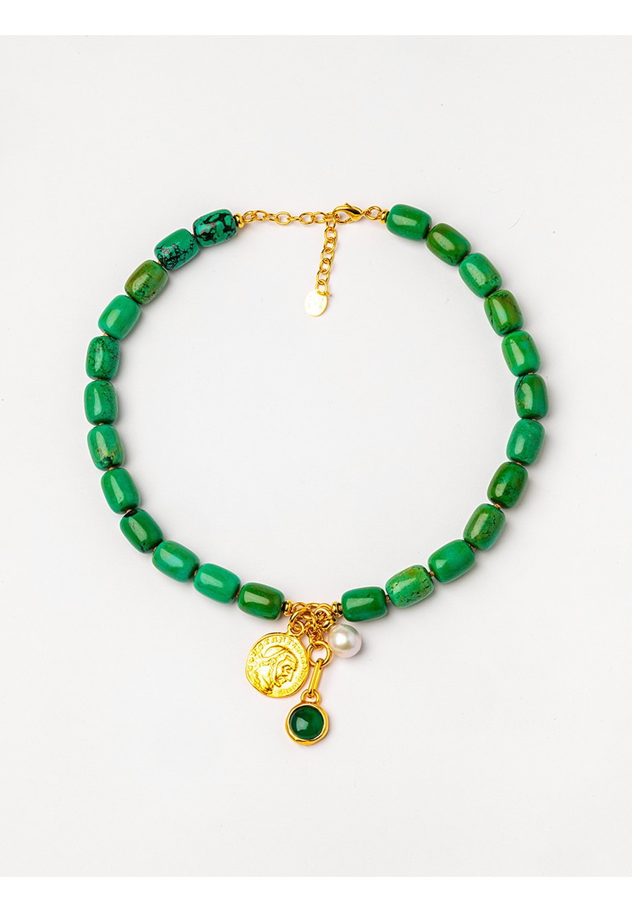 COLLAR CORTO HOWLITA VERDE
