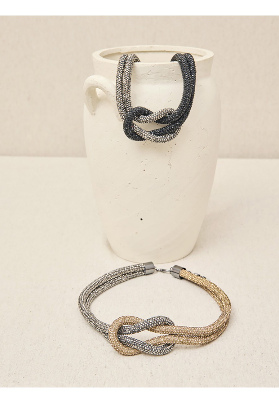 COLLAR NUDO