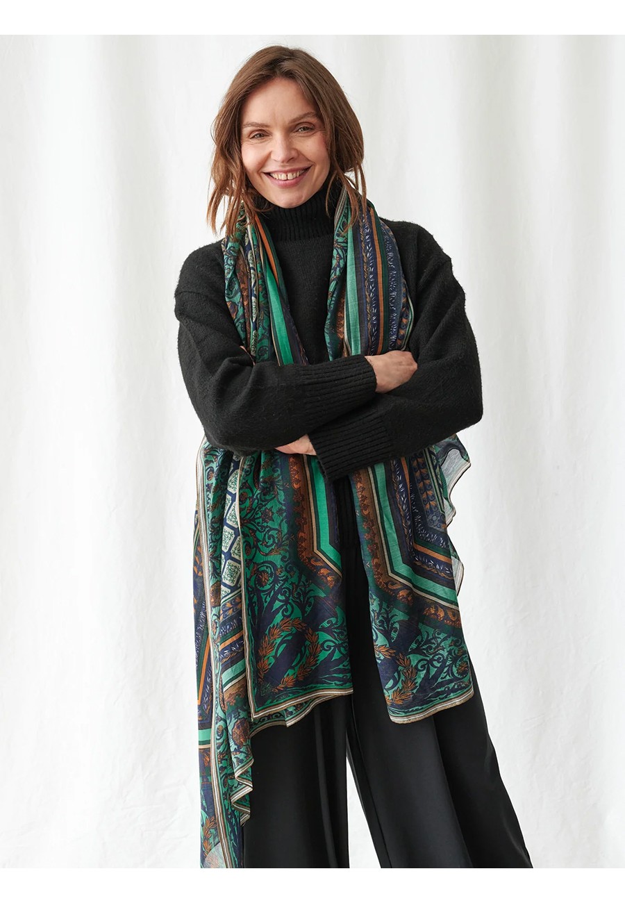 AMULET EMERALD SCARF