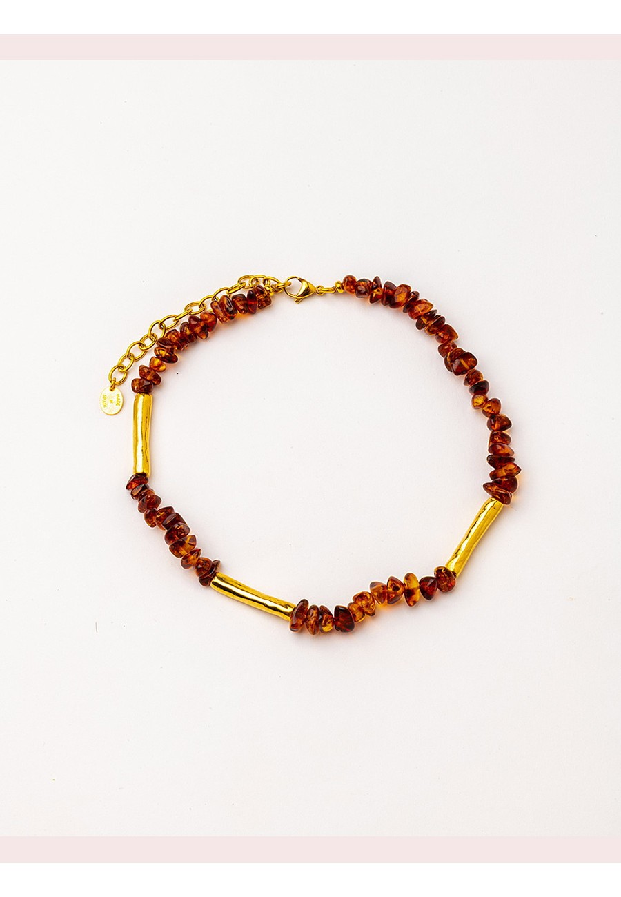 COLLAR CORTO CON ÁMBAR